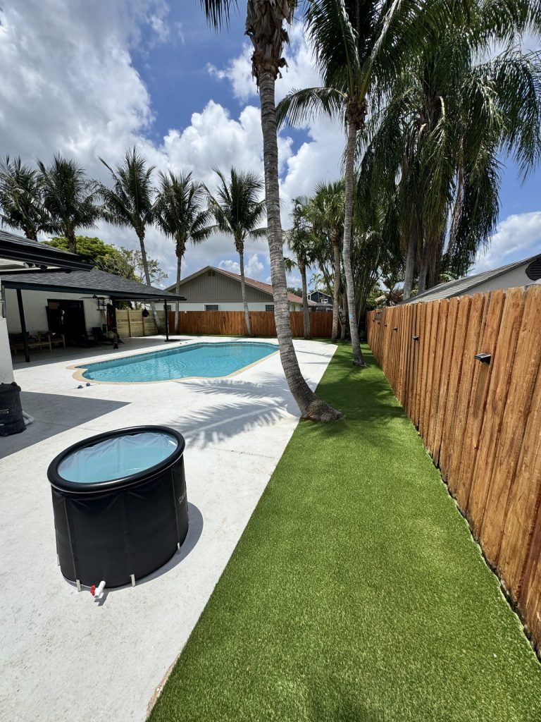 synthetic-grass-cleaning-delray-beach